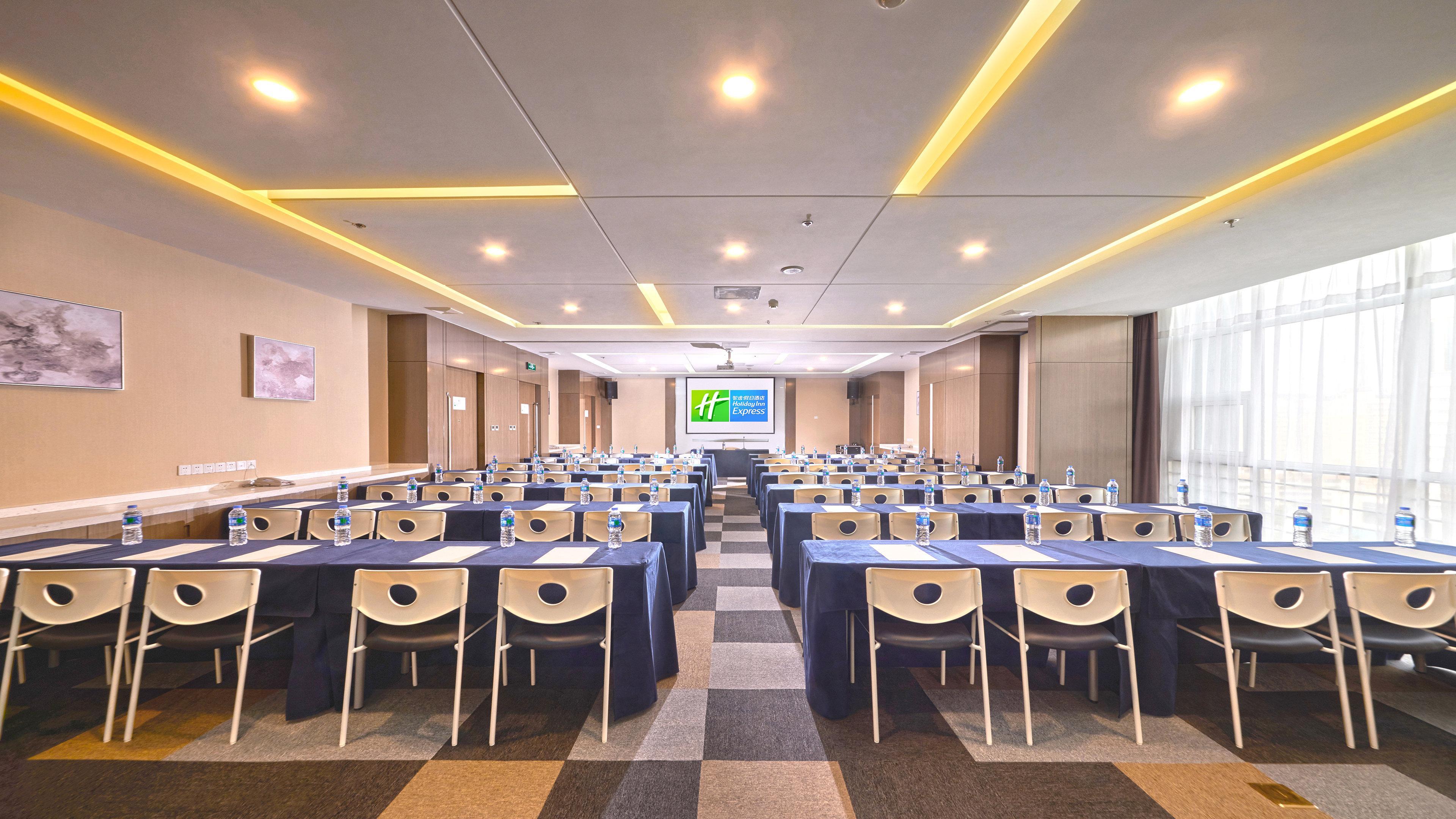 Holiday Inn Express Baoji City Centre By Ihg Exteriör bild