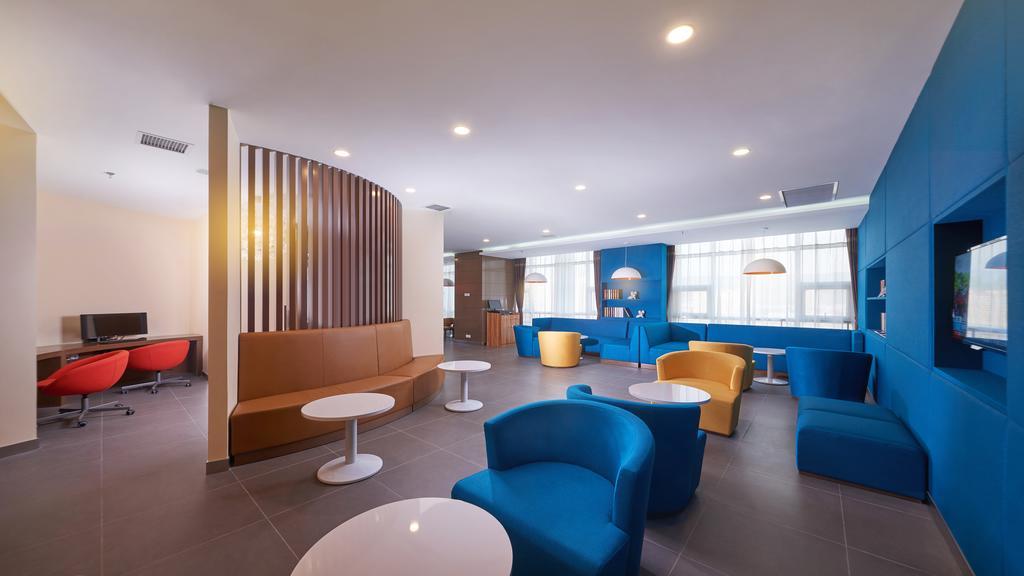 Holiday Inn Express Baoji City Centre By Ihg Exteriör bild